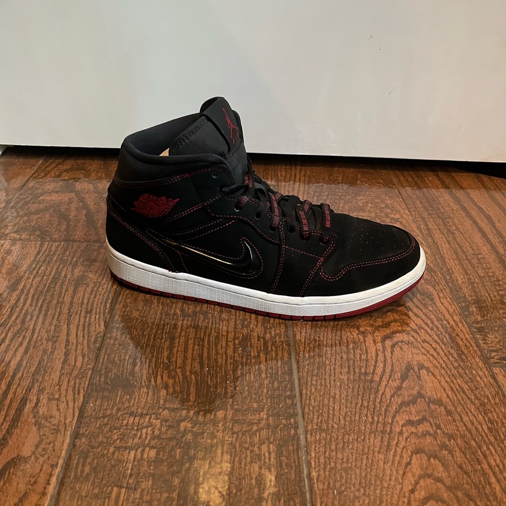 Jordan 1 Mid Fearless Come Fly With Me